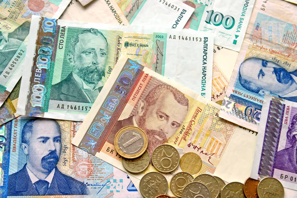 Минимальная зарплата в Болгарии поднимается до 610 лева с 1 января